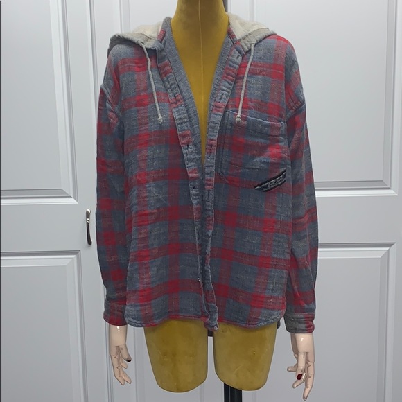 Quicksilver Men’s Red/Gray Flannel Jacket. - Picture 1 of 7
